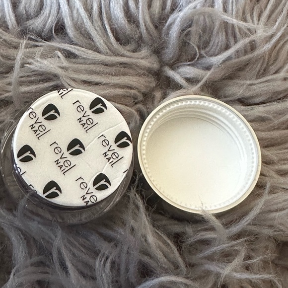 Revel Nail DIP POWDER Shade Vamp 0.5 oz - Picture 4 of 5